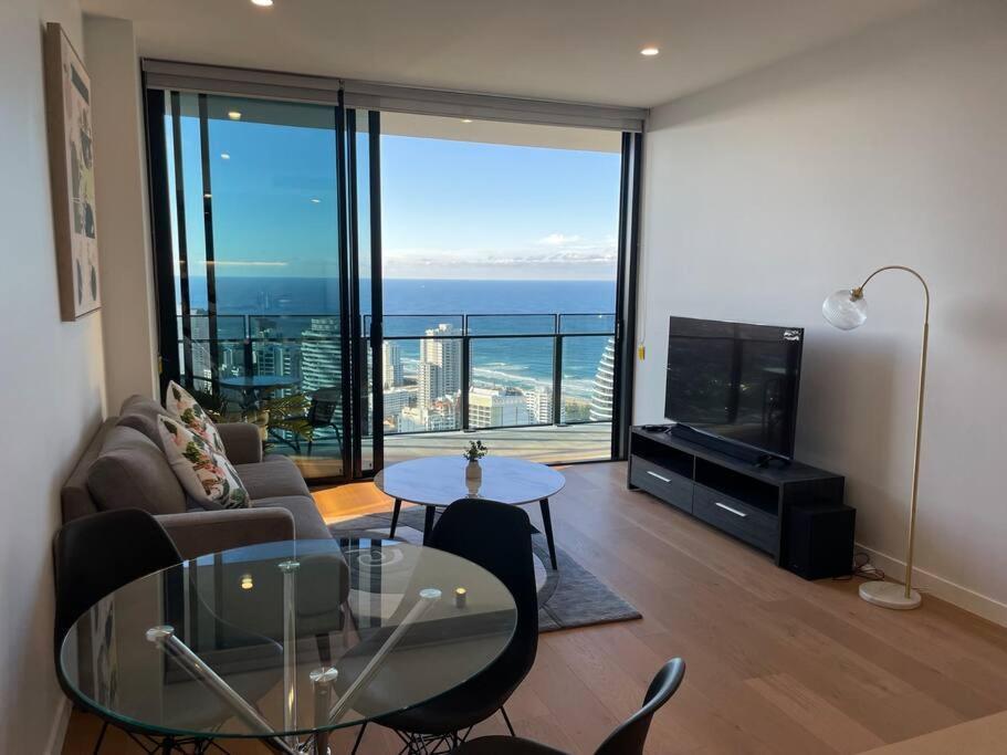 Stunning Oceanview 2Br In The Heart Of Broadbeach 44F Apartment Gold Coast Exterior photo