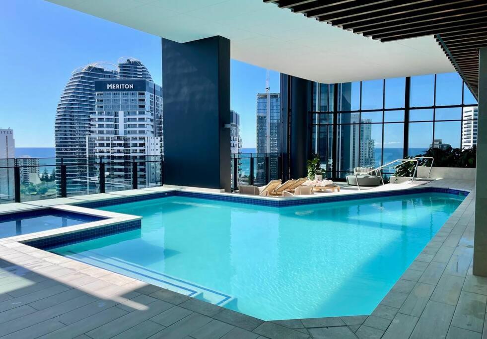Stunning Oceanview 2Br In The Heart Of Broadbeach 44F Gold Coast Exterior photo